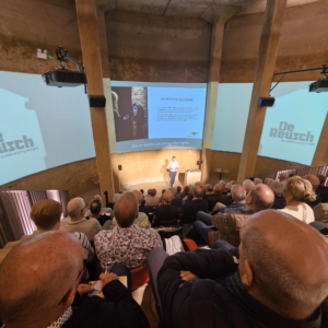 Informatiebijeenkomst van New Energy Systems over energiebeheer, dynamische energiecontracten en slimme oplossingen voor particuliere woningen